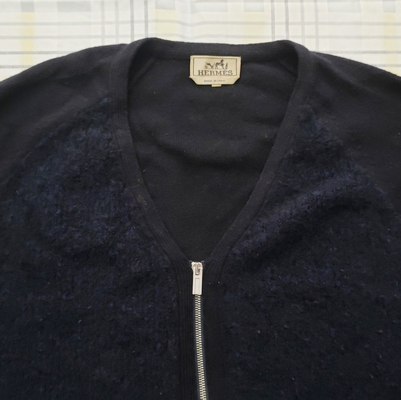 ‼️SOLD‼️ Vintage Hermes Cashmere Sweater Full Zip - Picture 11 of 16